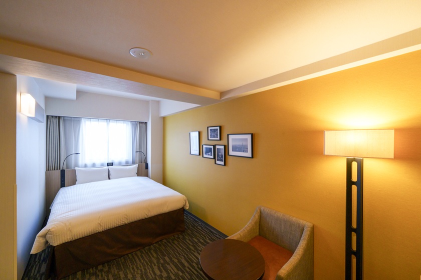 �����ڥꥢ���֥�롼��